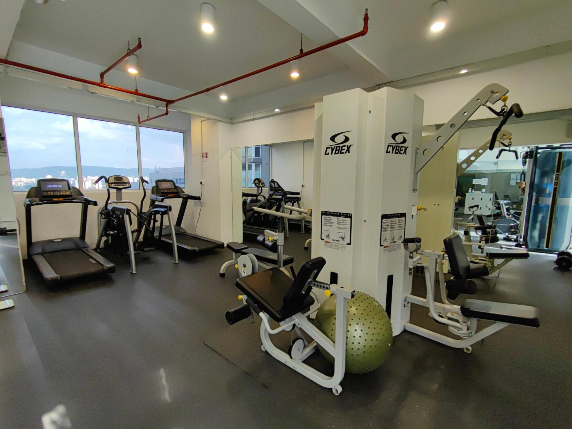 500mbps Internet Executive 3-bedroom Next To Trx Tower
